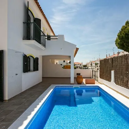 Feels Like Sunny House With Pool * Altura