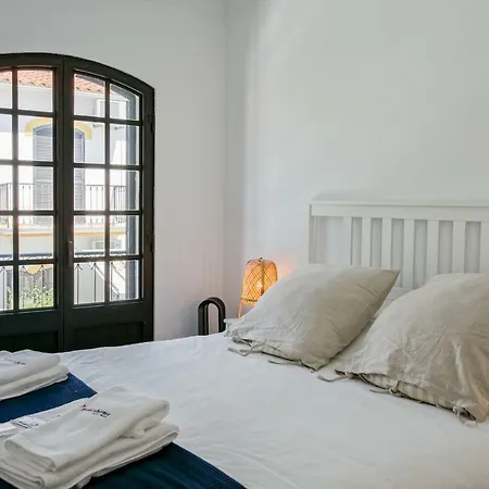 Hébergement de vacances Feels Like Sunny House With Pool
